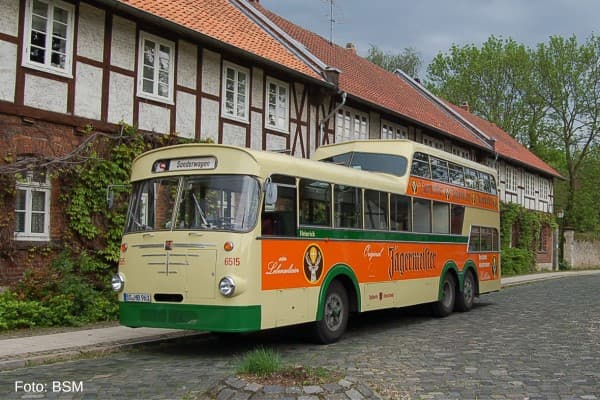 Stadtrundfahrt im Oldtimerbus